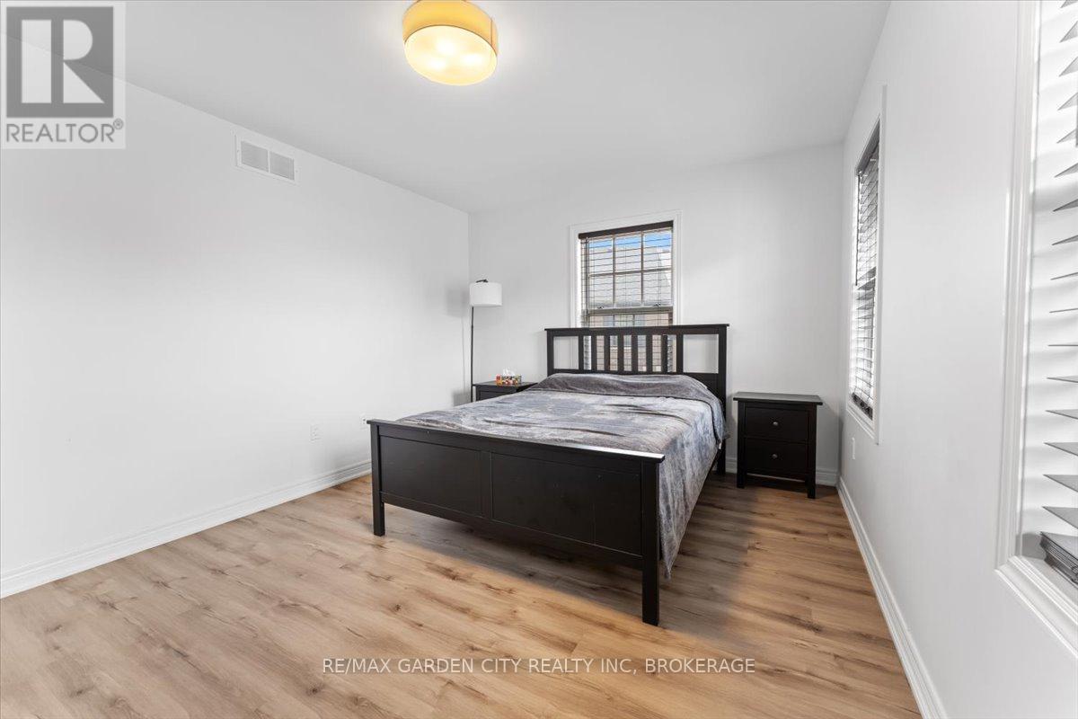 7 Aspen Common, St. Catharines, Ontario  L2S 2B3 - Photo 20 - X12425402