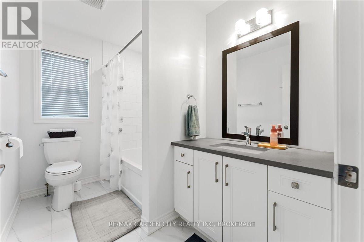 7 Aspen Common, St. Catharines, Ontario  L2S 2B3 - Photo 23 - X12425402