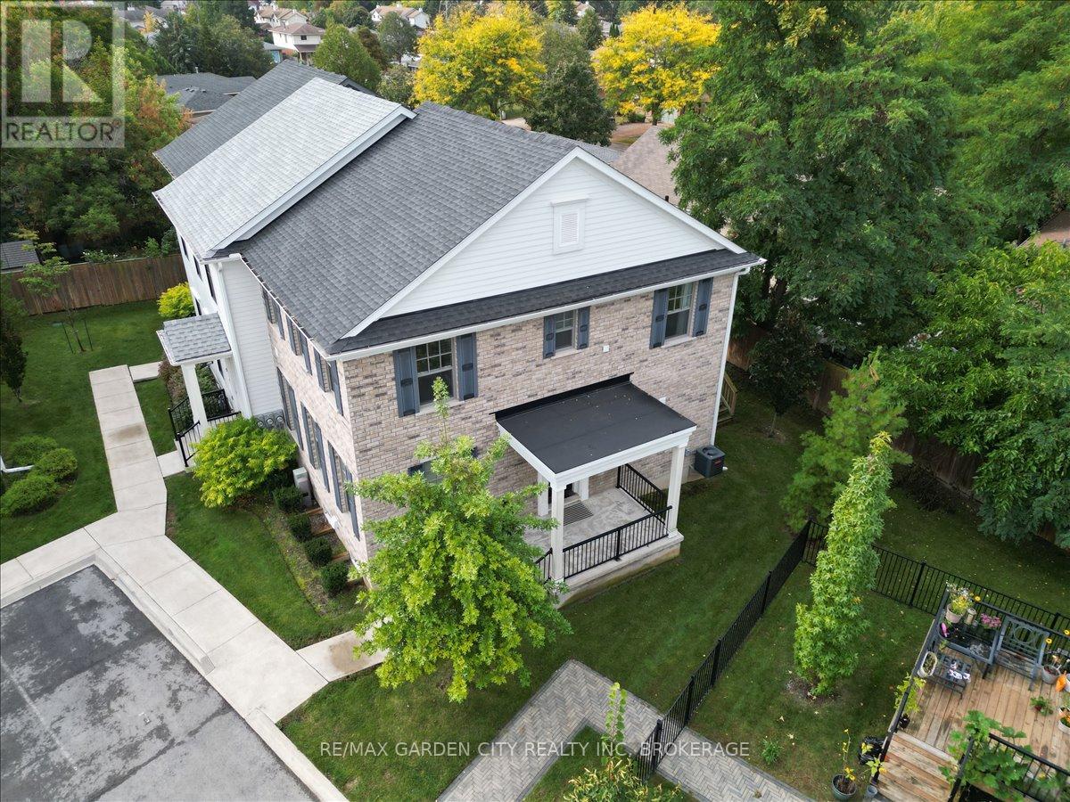 7 Aspen Common, St. Catharines, Ontario  L2S 2B3 - Photo 33 - X12425402