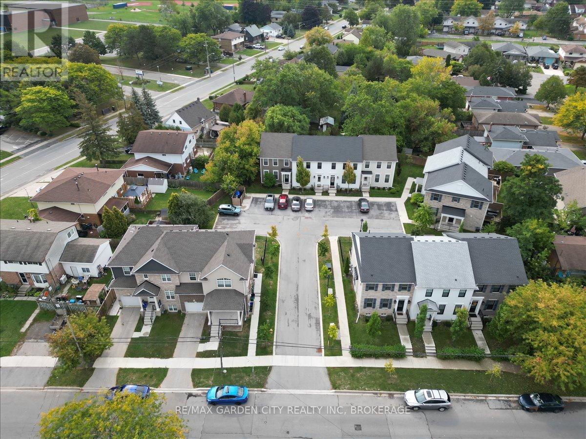 7 Aspen Common, St. Catharines, Ontario  L2S 2B3 - Photo 35 - X12425402