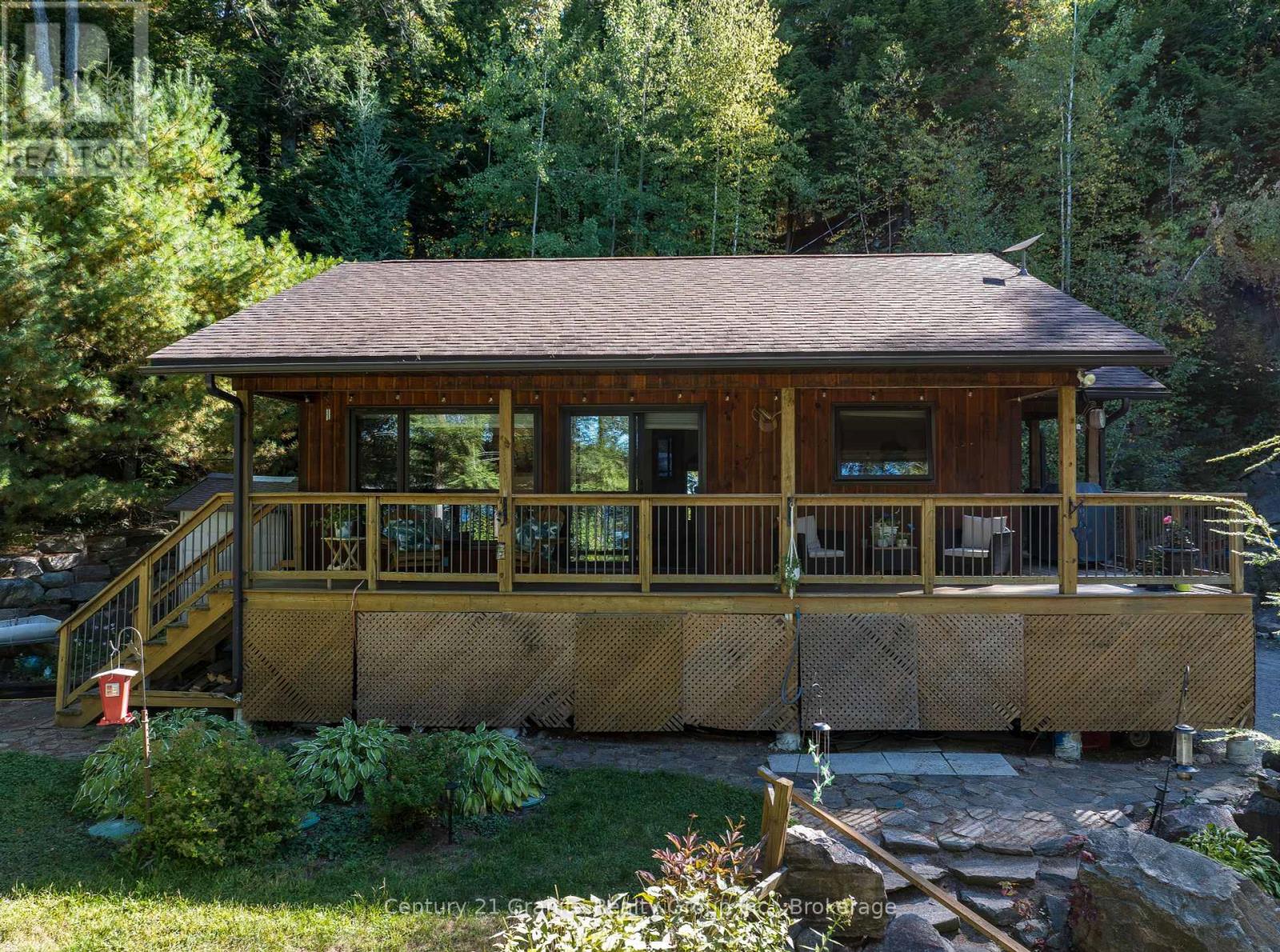 1219 Marathon Drive, Minden Hills, Ontario  K0M 2K0 - Photo 4 - X12425399