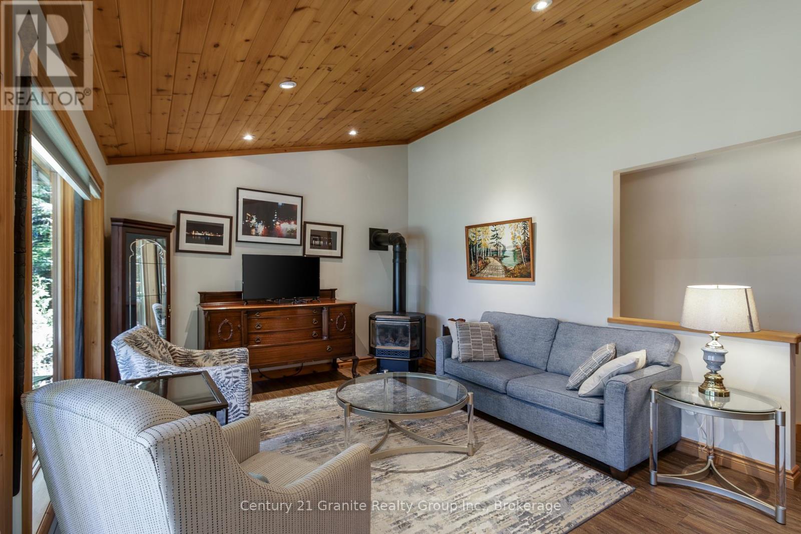 1219 Marathon Drive, Minden Hills, Ontario  K0M 2K0 - Photo 9 - X12425399