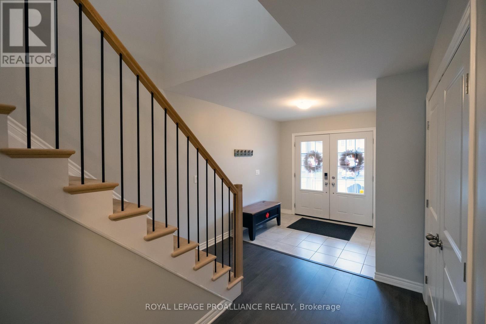 54 Brennan Crescent, Loyalist (Odessa), Ontario  K0H 2H0 - Photo 4 - X12425405