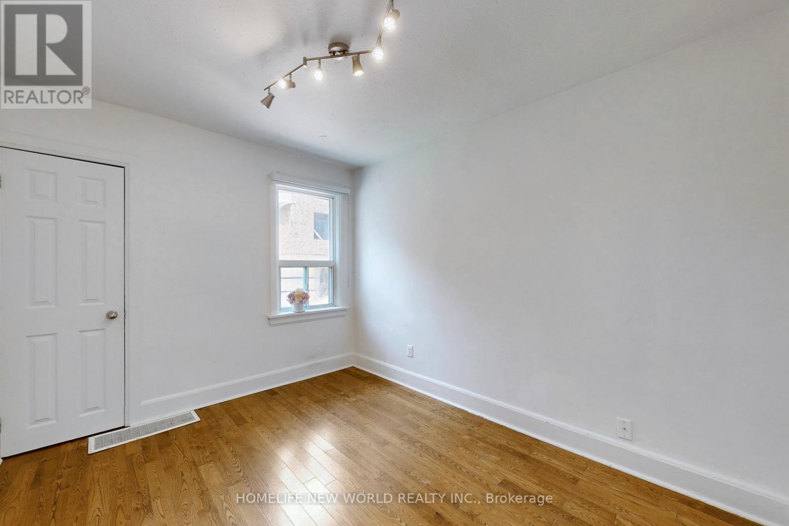 14 Franklin Avenue, Toronto, Ontario  M2N 1B6 - Photo 14 - C12425361