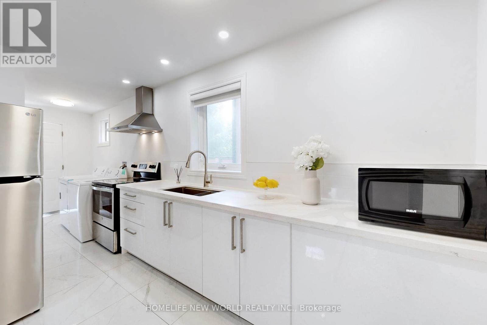 14 Franklin Avenue, Toronto, Ontario  M2N 1B6 - Photo 8 - C12425361