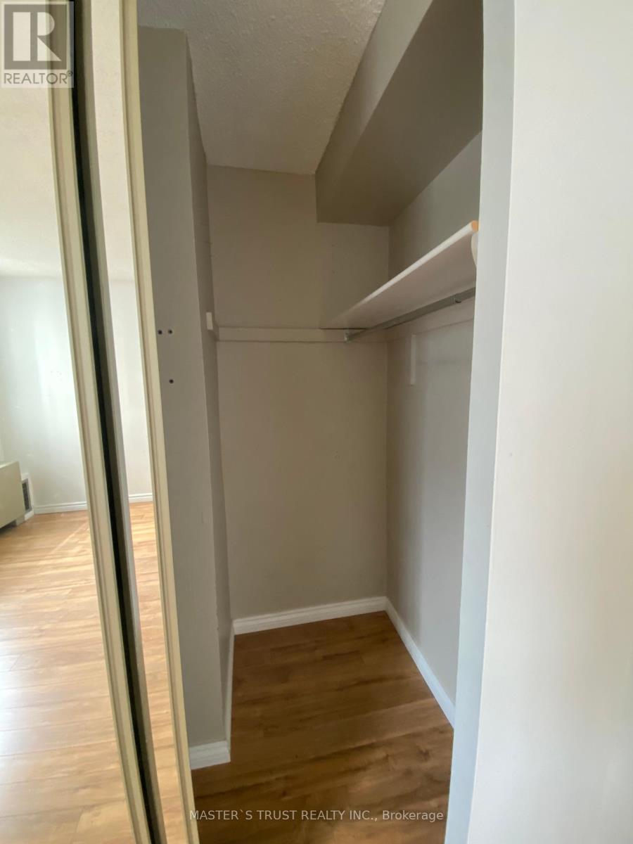 706 - 270 Queens Quay W, Toronto, Ontario  M5J 2N4 - Photo 10 - C12425365