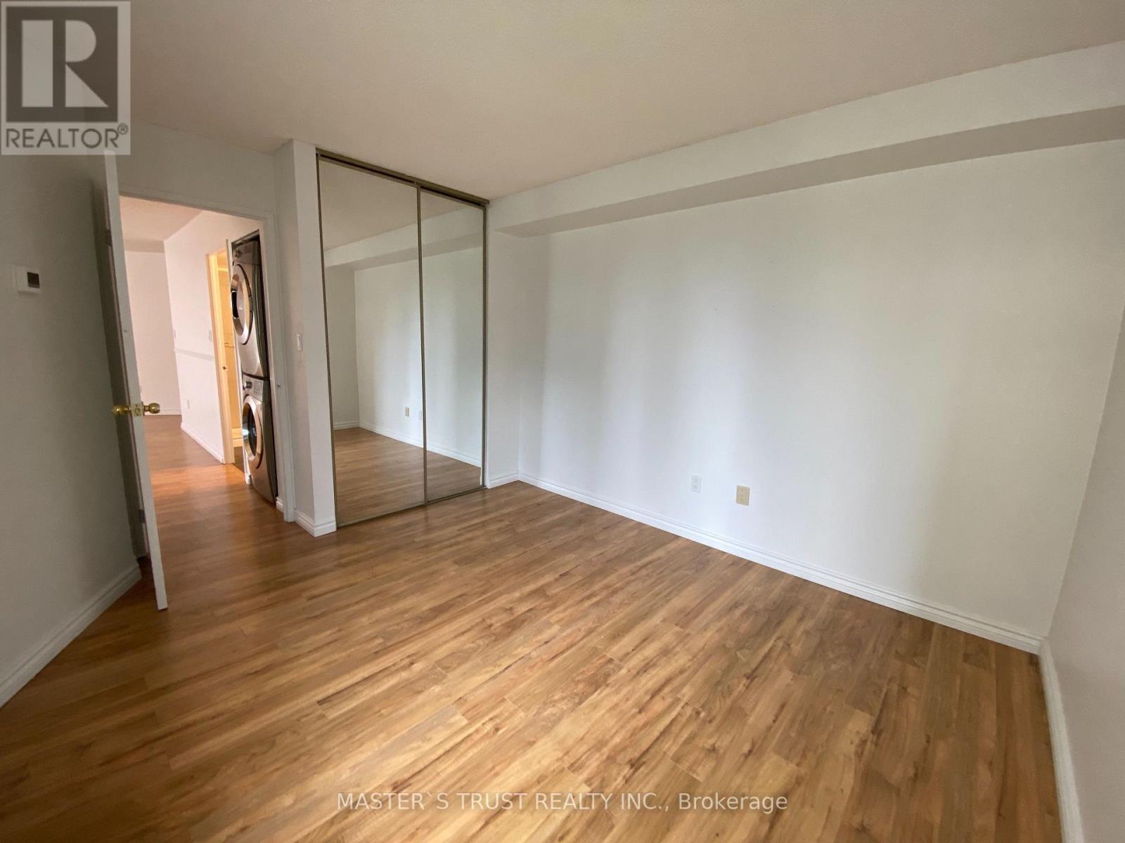 706 - 270 Queens Quay W, Toronto, Ontario  M5J 2N4 - Photo 9 - C12425365