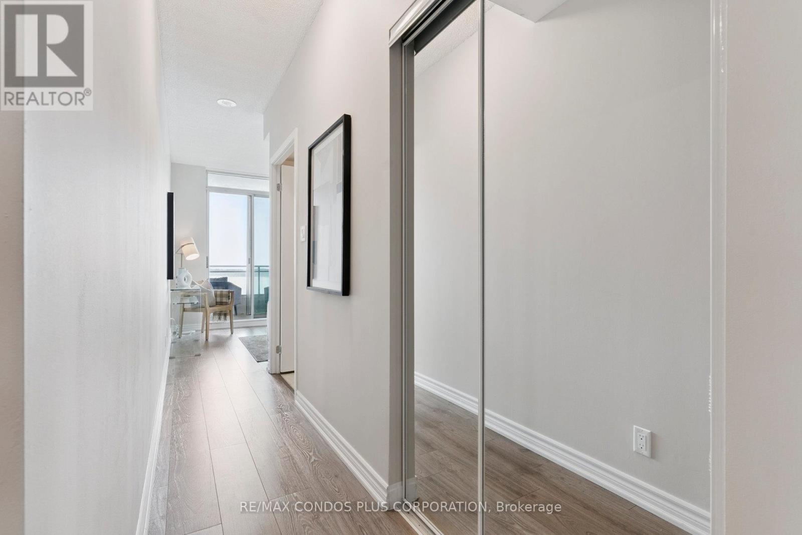 1221 - 230 Queens Quay W, Toronto, Ontario  M5J 2Y7 - Photo 17 - C12425370
