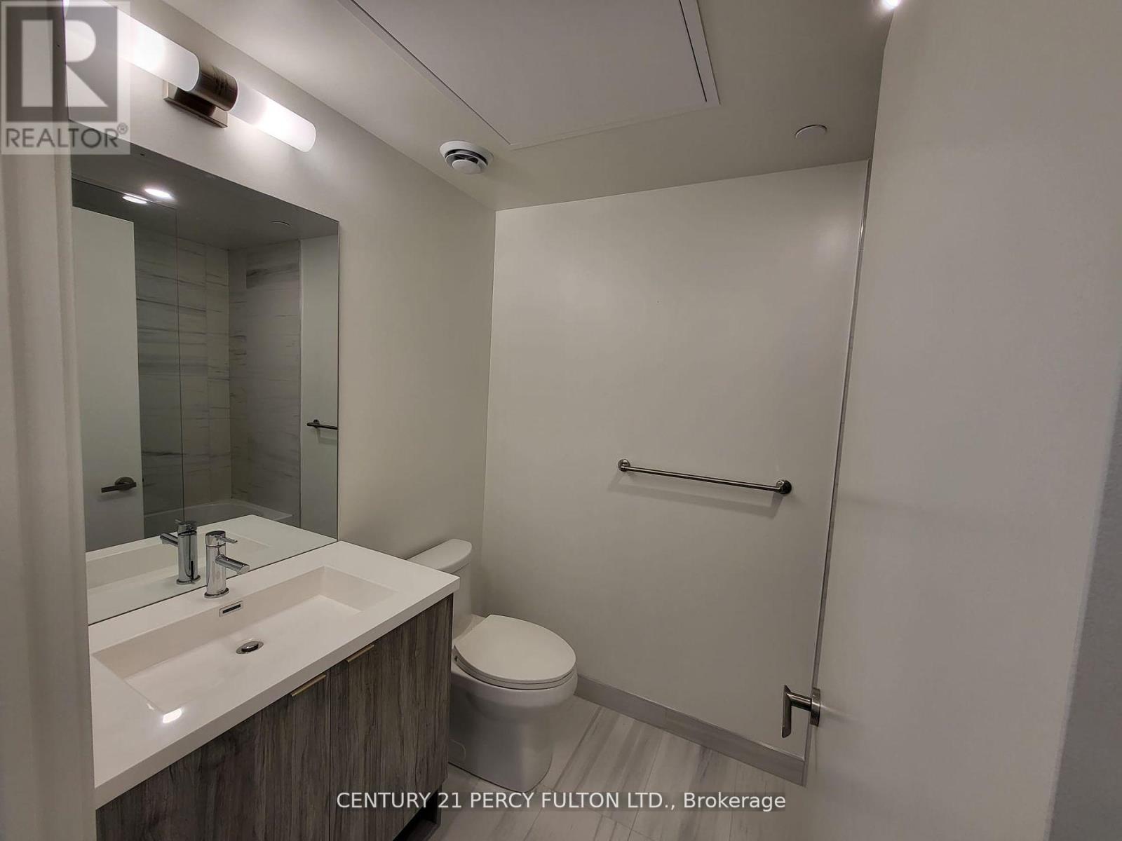 5310 - 138 Downes Street, Toronto, Ontario  M5E 0E4 - Photo 15 - C12425389