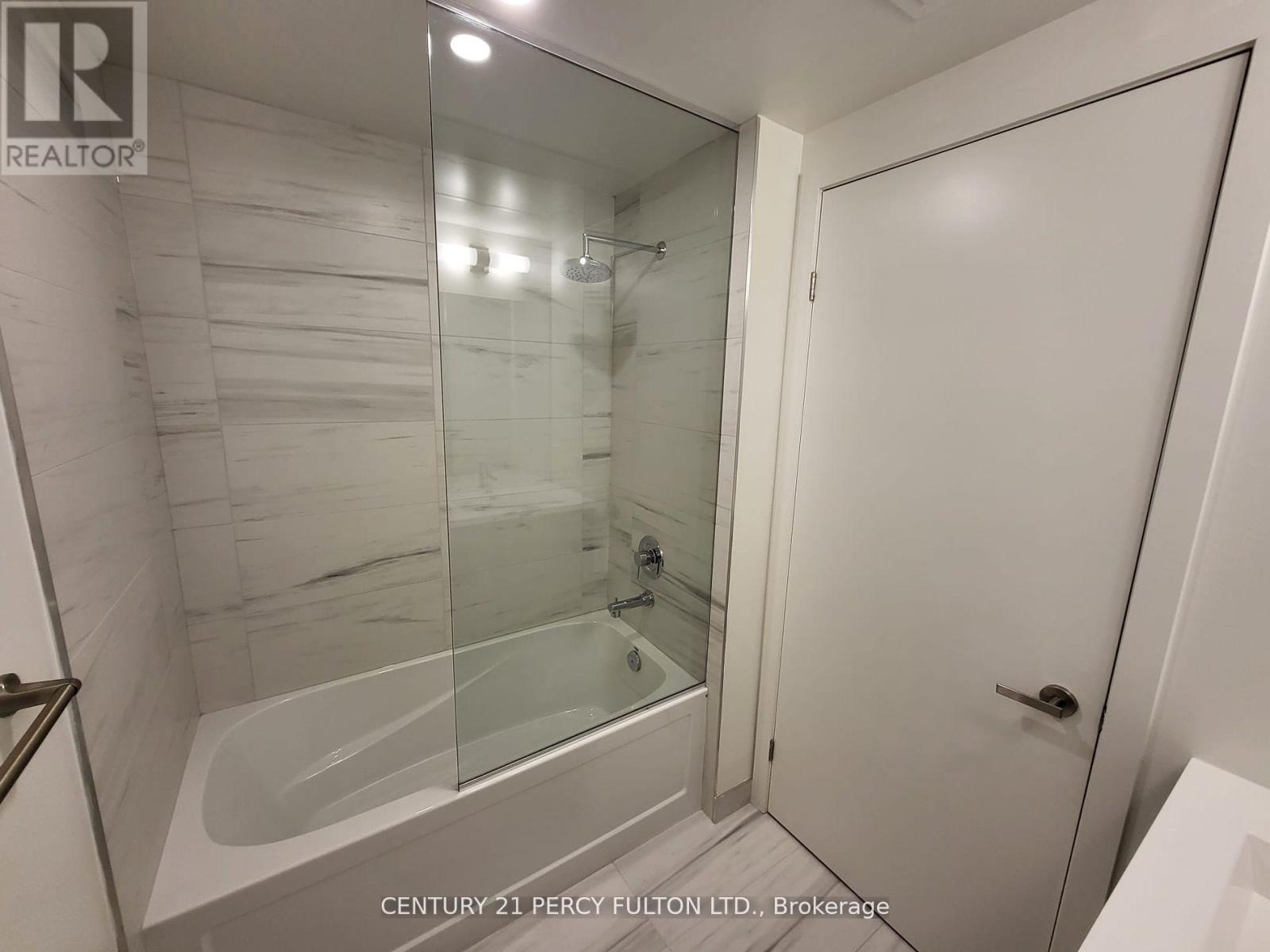 5310 - 138 Downes Street, Toronto, Ontario  M5E 0E4 - Photo 16 - C12425389
