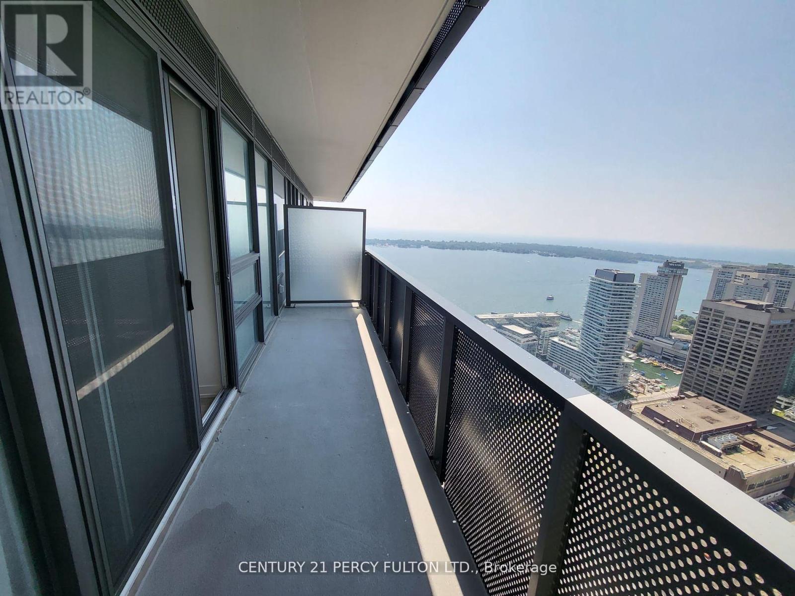 5310 - 138 Downes Street, Toronto, Ontario  M5E 0E4 - Photo 18 - C12425389