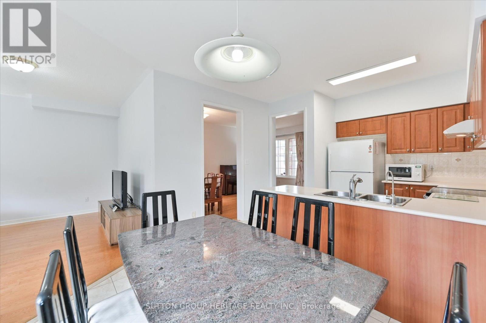 31 Thornton Street, Markham, Ontario  L3S 4P7 - Photo 13 - N12425360