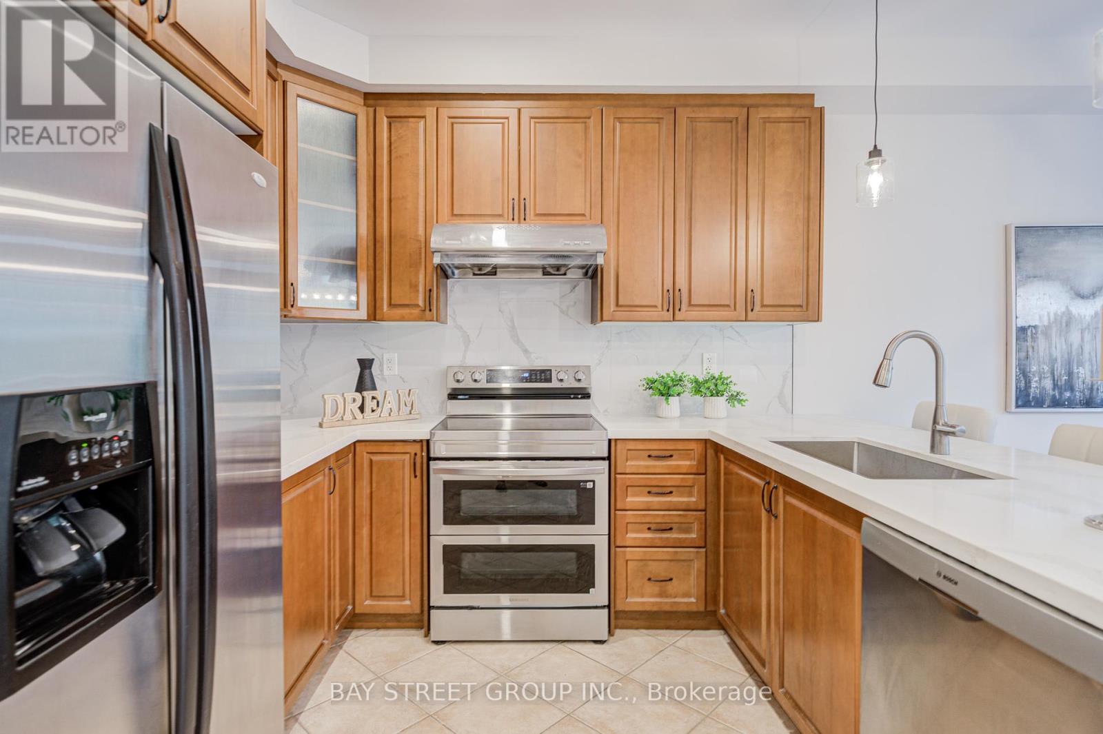 15 Sisley Crescent, Vaughan, Ontario  L4J 9J1 - Photo 21 - N12425362