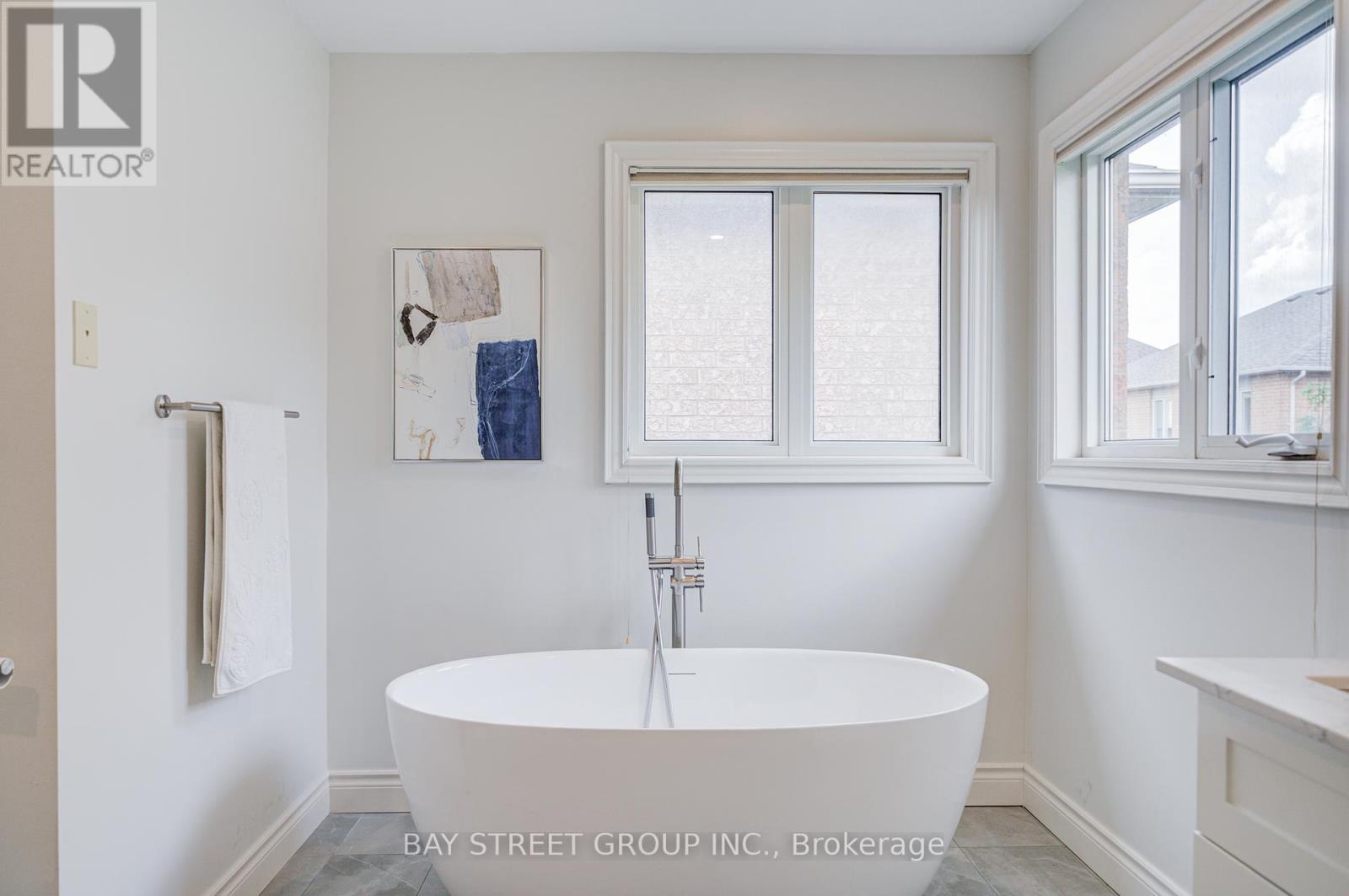 15 Sisley Crescent, Vaughan, Ontario  L4J 9J1 - Photo 40 - N12425362