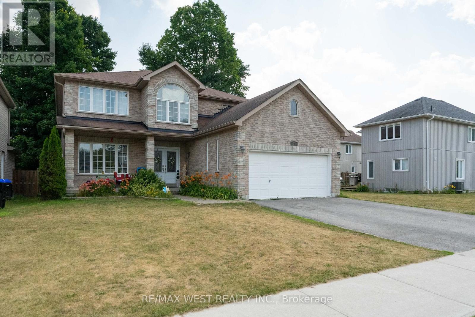 23 Mancini Drive, Essa, Ontario  L0M 1B1 - Photo 1 - N12425372