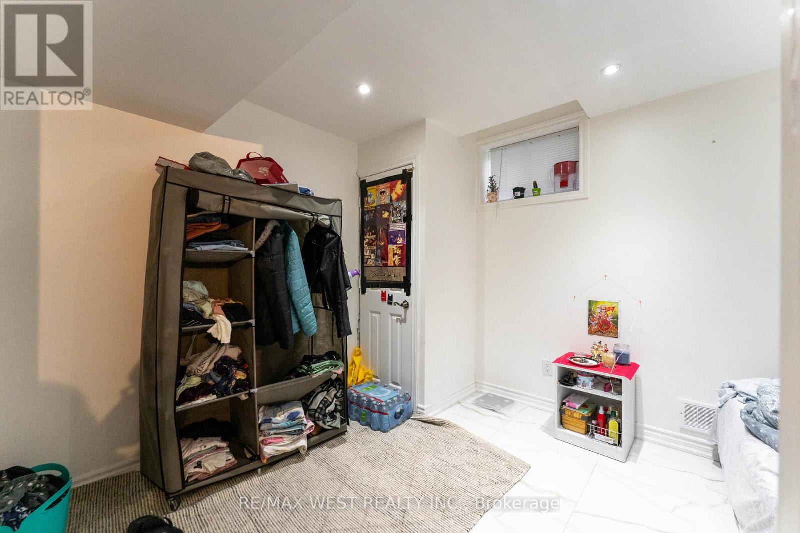 23 Mancini Drive, Essa, Ontario  L0M 1B1 - Photo 37 - N12425372