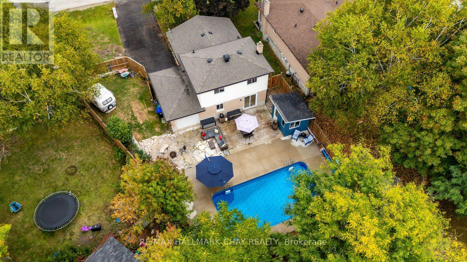 95 Boyne Crescent, New Tecumseth, Ontario  L9R 1K2 - Photo 2 - N12425383