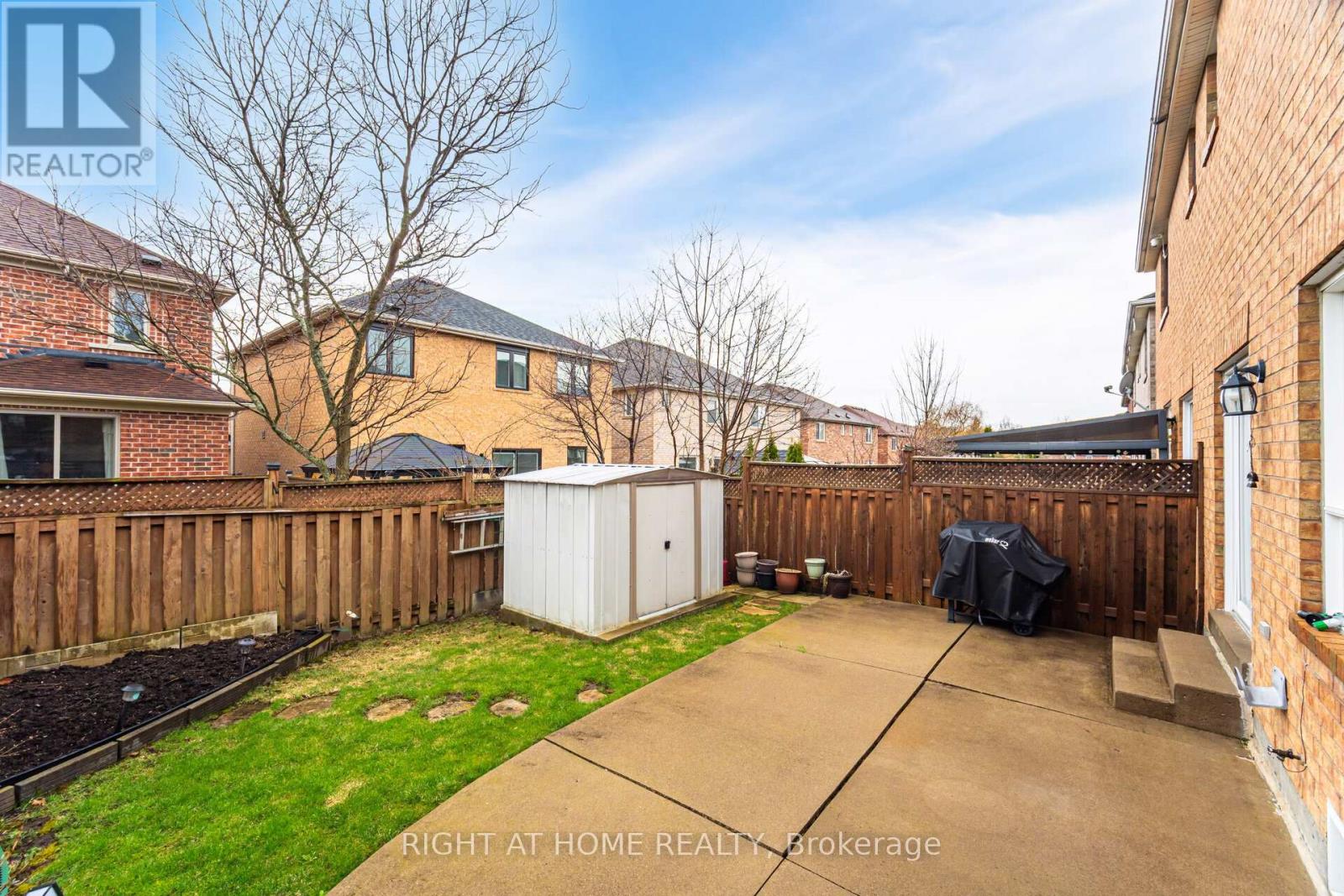 910 Oaktree Crescent, Newmarket, Ontario  L3X 2Z1 - Photo 18 - N12425387