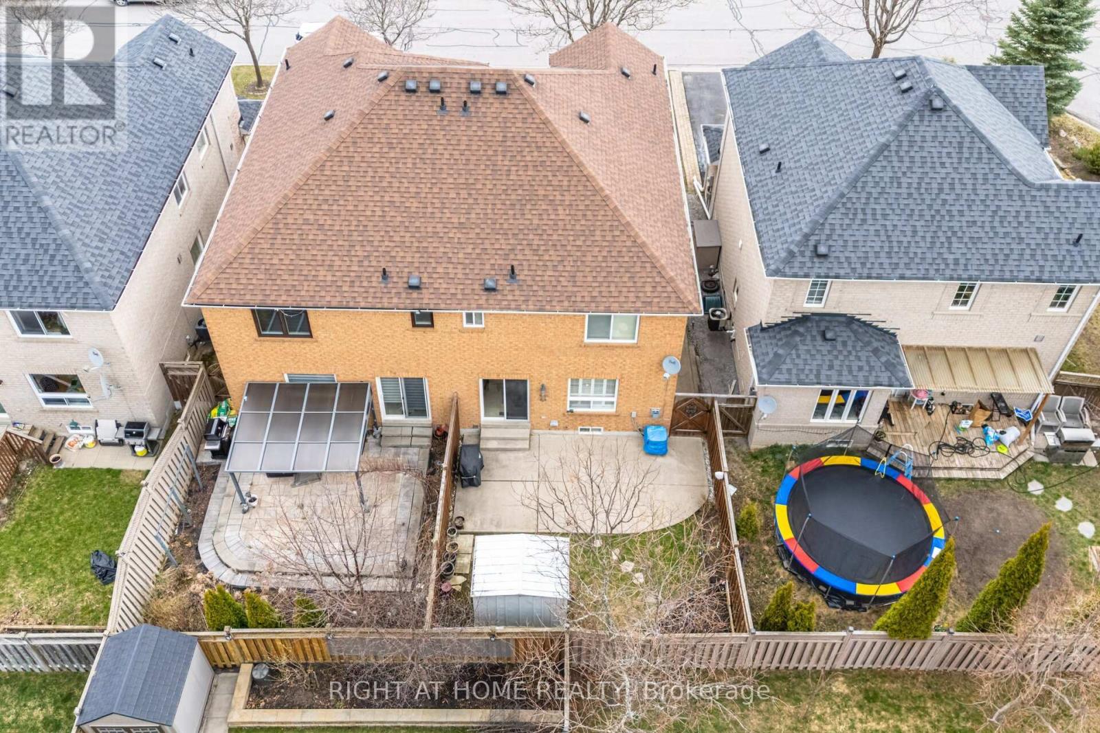 910 Oaktree Crescent, Newmarket, Ontario  L3X 2Z1 - Photo 19 - N12425387