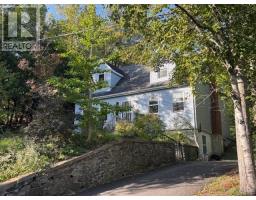 7 Millview Avenue