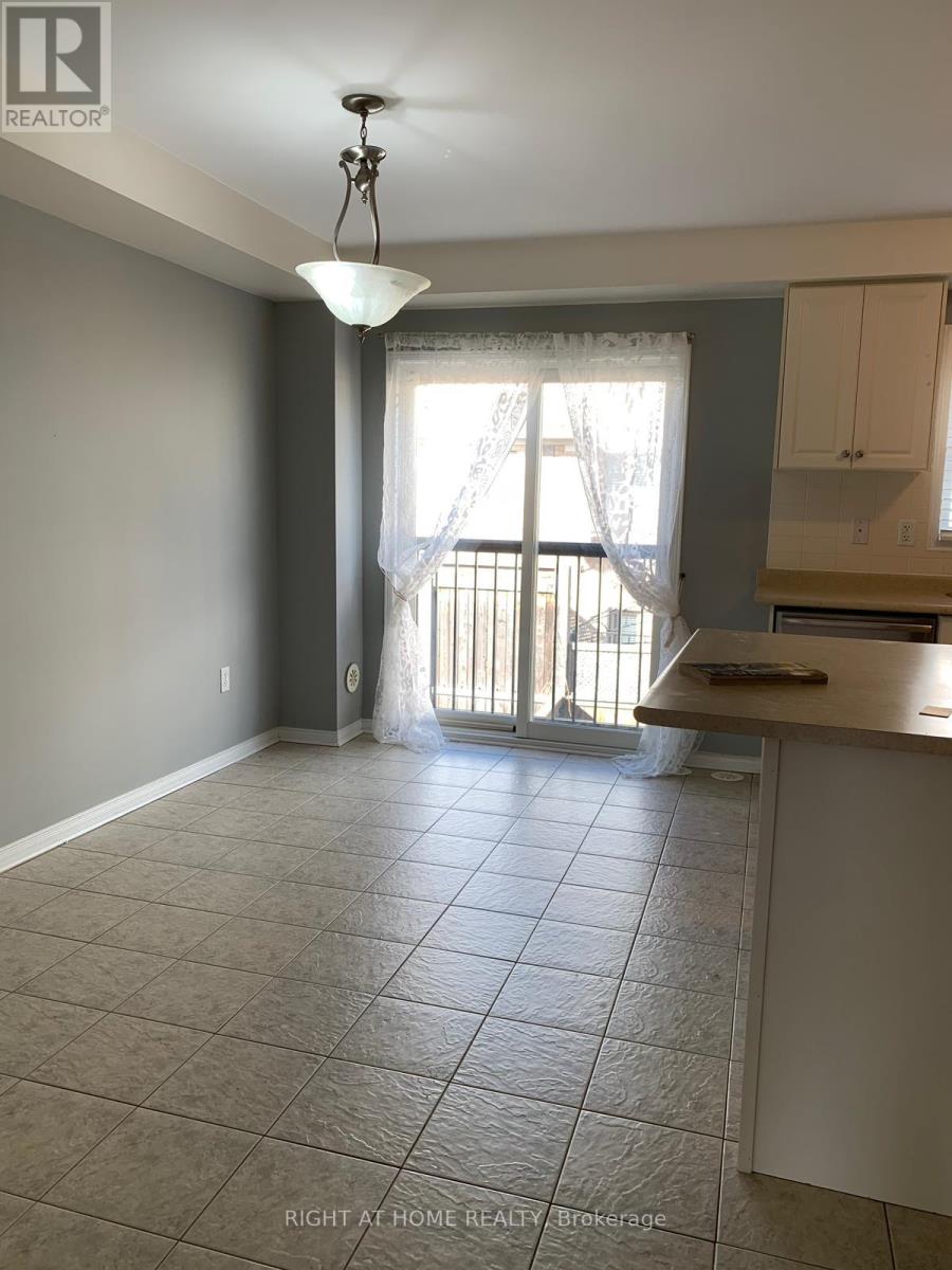 56 - 2179 Fiddlers Way, Oakville, Ontario  L6M 0L6 - Photo 5 - W12425368