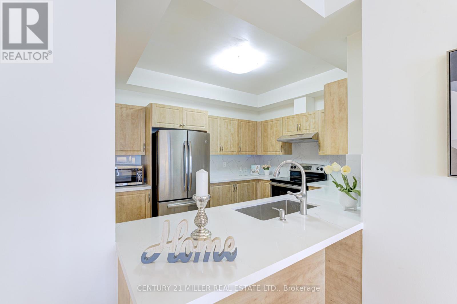 2419 Baronwood Drive, Oakville, Ontario  L6M 0J7 - Photo 12 - W12425379