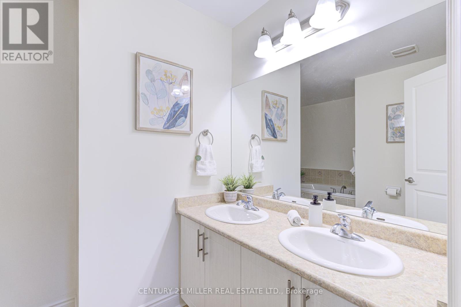 2419 Baronwood Drive, Oakville, Ontario  L6M 0J7 - Photo 31 - W12425379