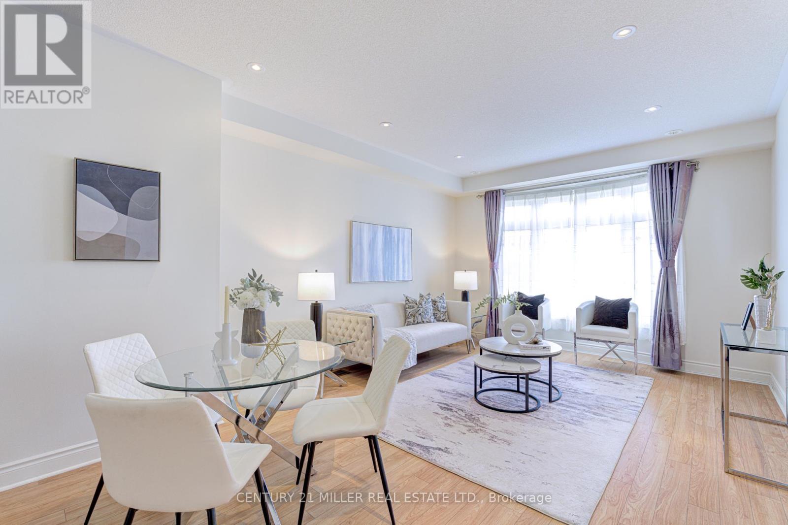 2419 Baronwood Drive, Oakville, Ontario  L6M 0J7 - Photo 4 - W12425379