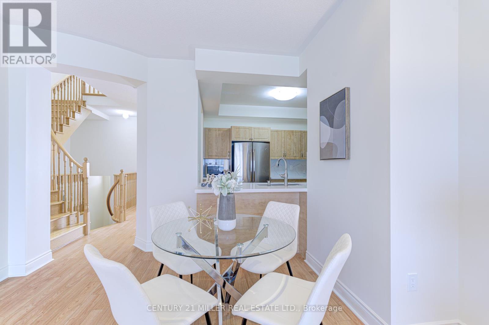 2419 Baronwood Drive, Oakville, Ontario  L6M 0J7 - Photo 6 - W12425379