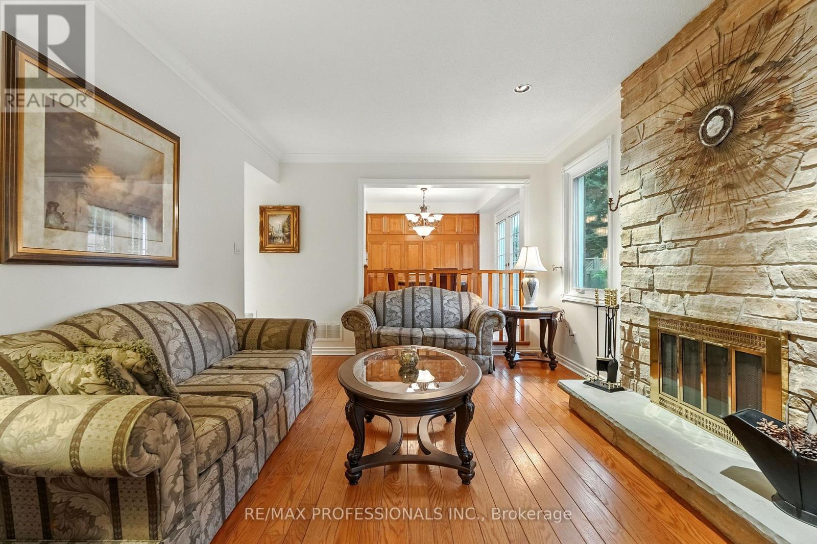 183 Barber Drive, Halton Hills, Ontario  L7G 5L5 - Photo 15 - W12425394