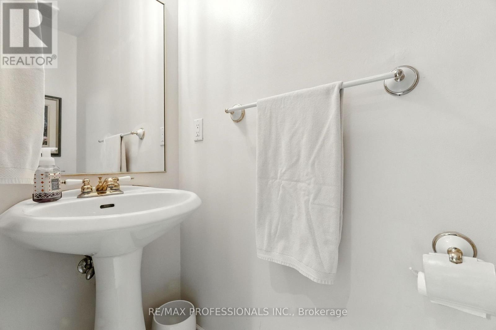 183 Barber Drive, Halton Hills, Ontario  L7G 5L5 - Photo 21 - W12425394