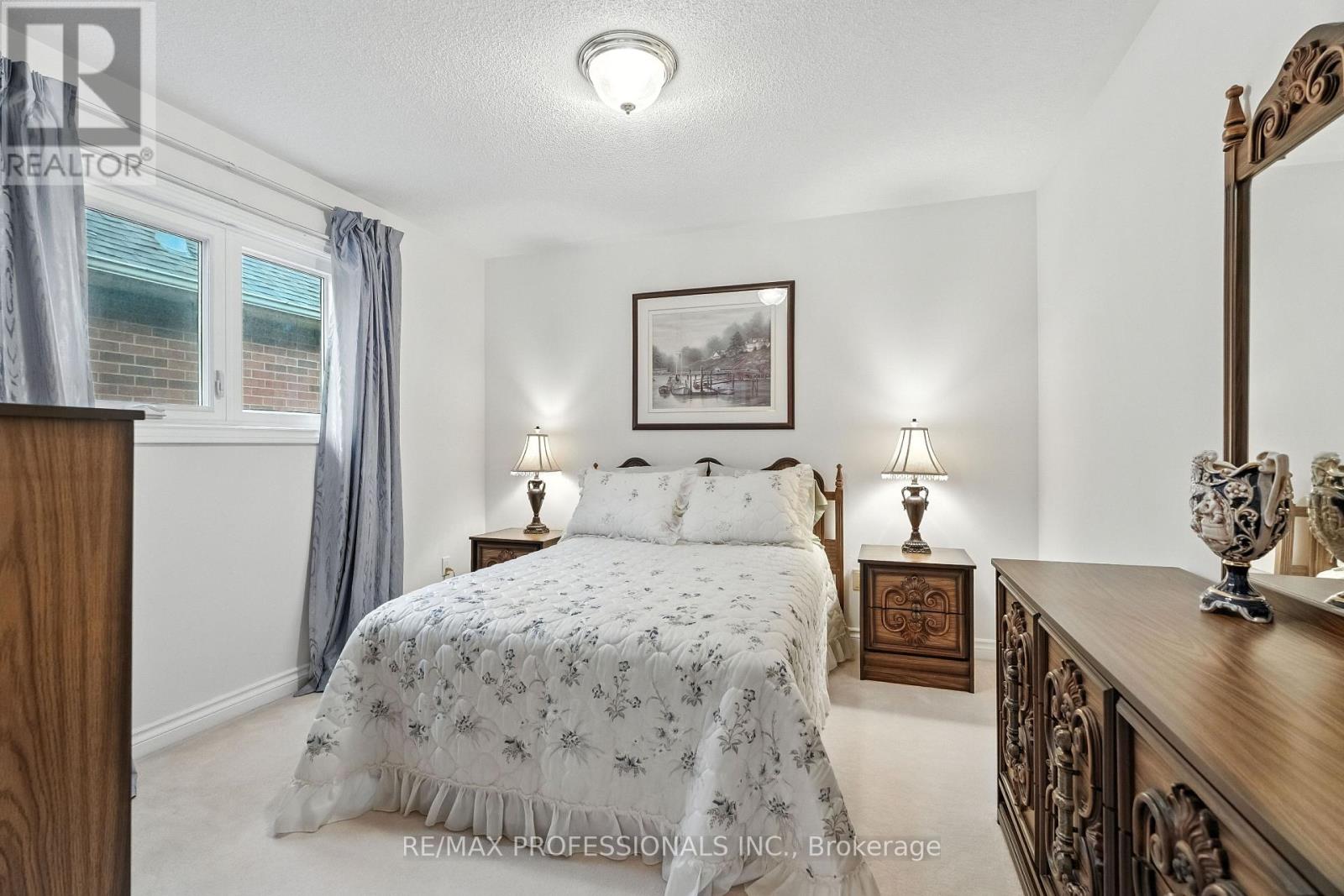 183 Barber Drive, Halton Hills, Ontario  L7G 5L5 - Photo 31 - W12425394