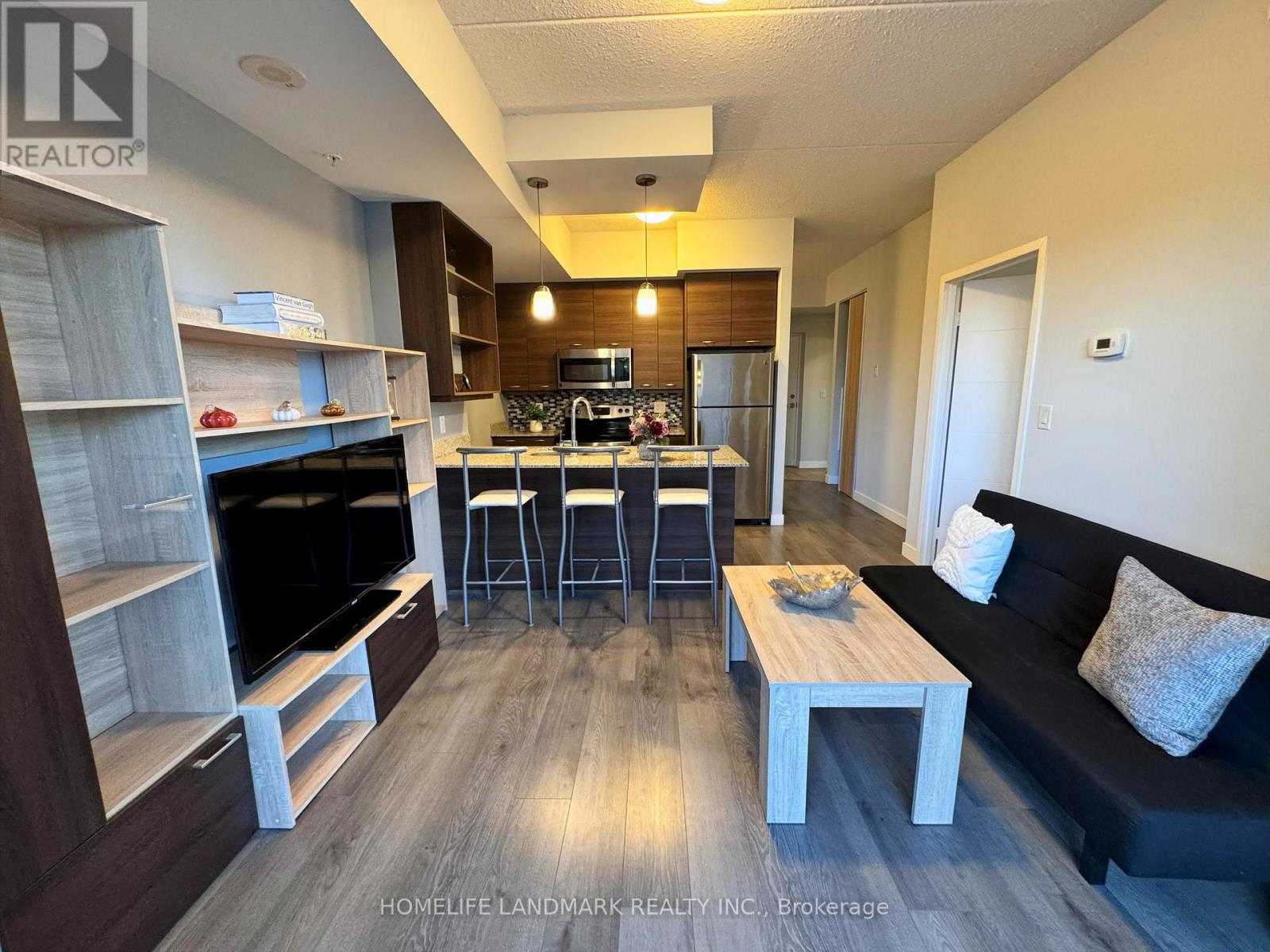 801 - 318 Spruce Street, Waterloo, Ontario  N2L 3M7 - Photo 4 - X12425357