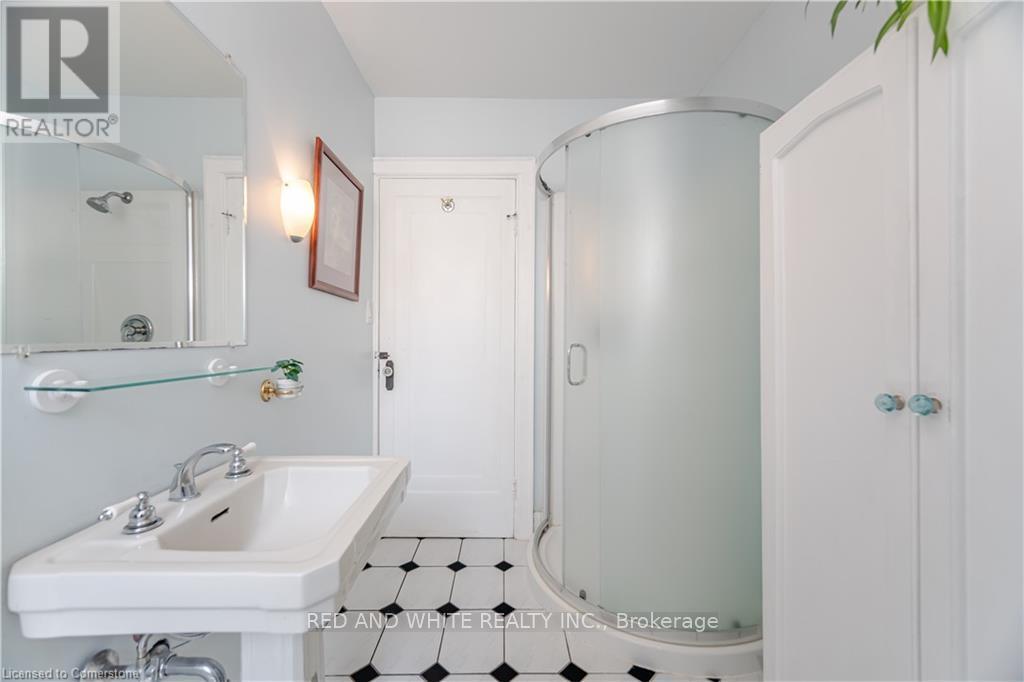 305 Main Street, Cambridge, Ontario  N1R 1Y2 - Photo 21 - X12425386