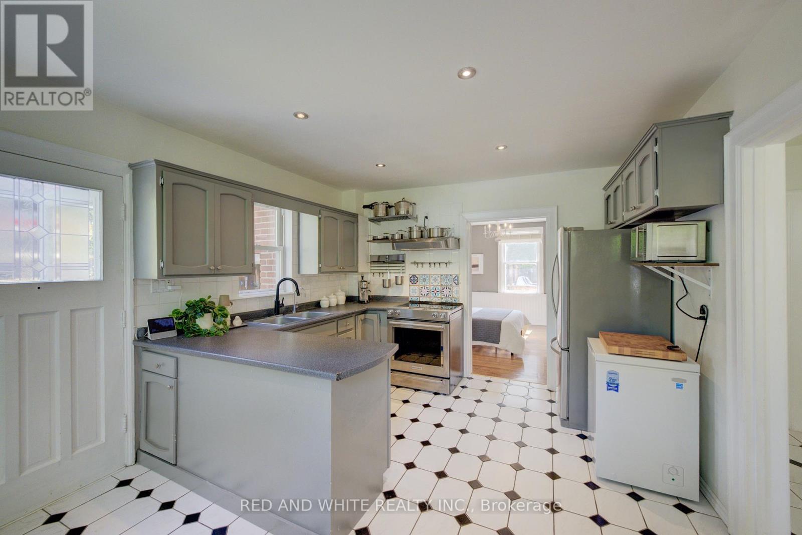 305 Main Street, Cambridge, Ontario  N1R 1Y2 - Photo 25 - X12425386
