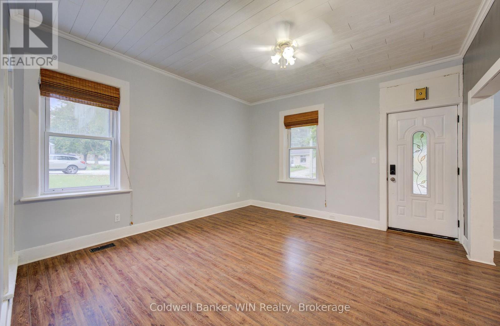 441 Waterloo Street, Wellington North, Ontario  N0G 2L3 - Photo 4 - X12425427
