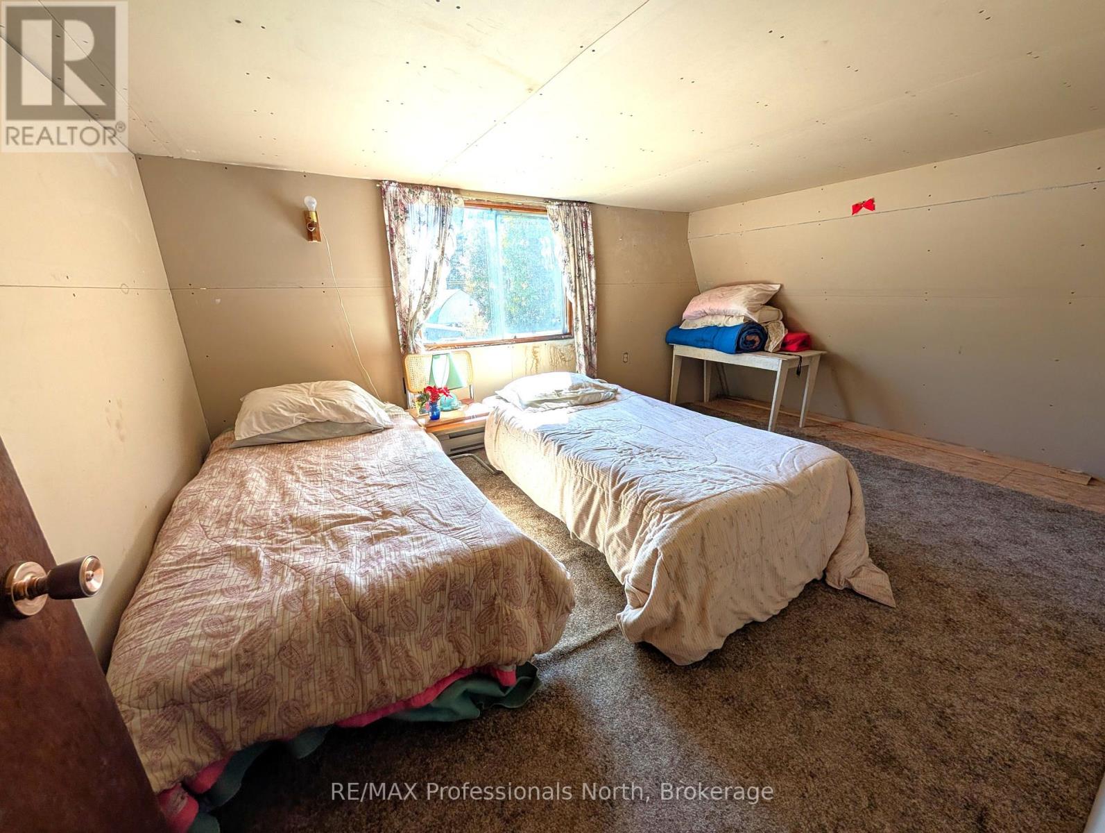257 Albert Street N, Strong, Ontario  P0A 1Z0 - Photo 28 - X12425440