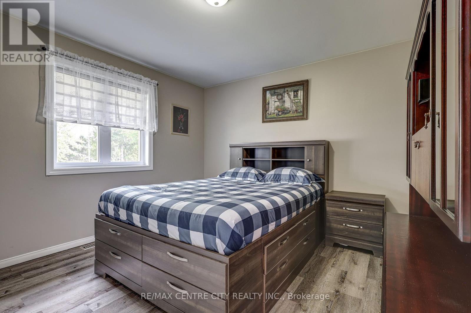 8109 Sandytown Road, Bayham, Ontario  N0J 1Y0 - Photo 13 - X12425418
