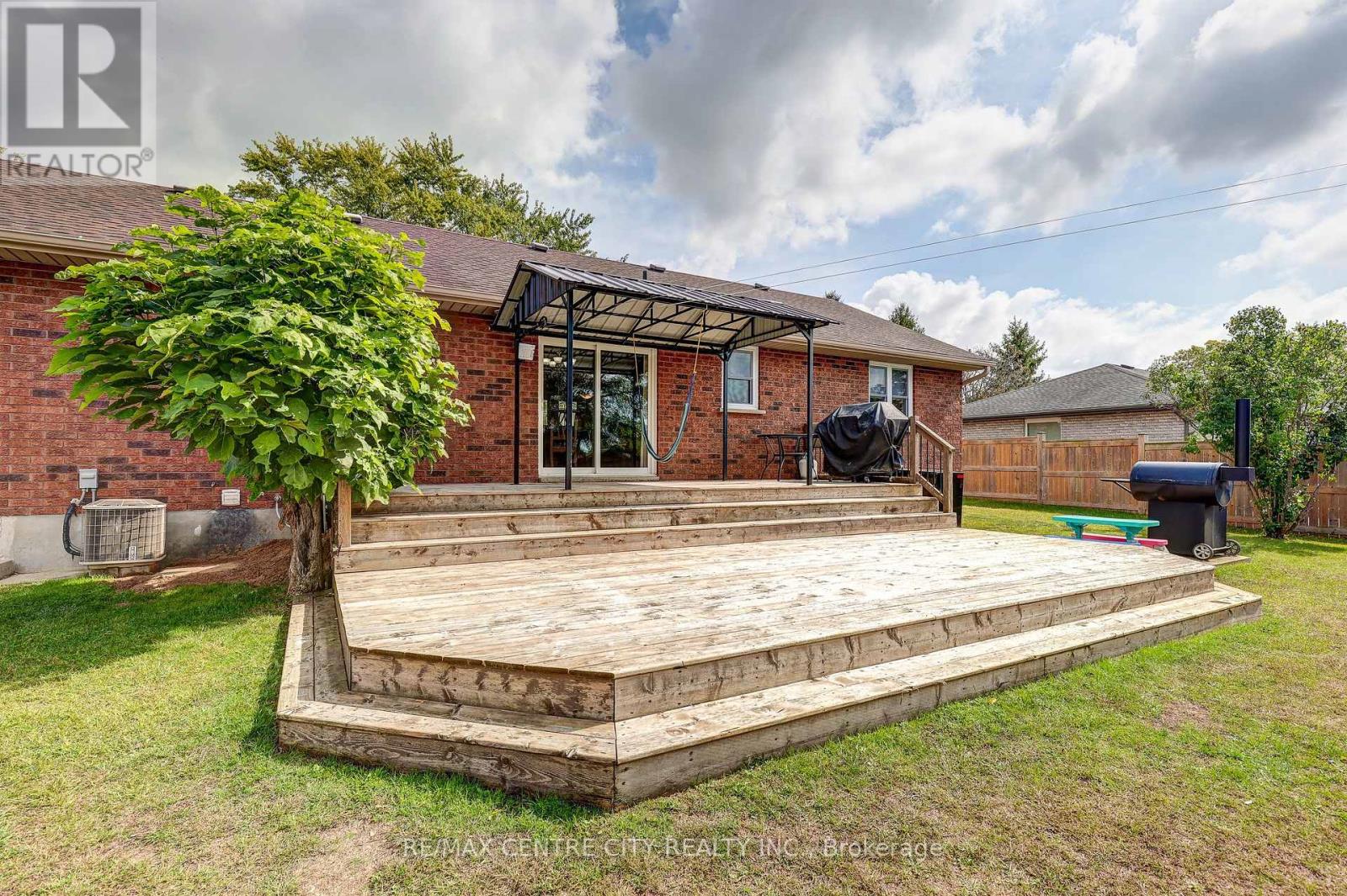 8109 Sandytown Road, Bayham, Ontario  N0J 1Y0 - Photo 33 - X12425418