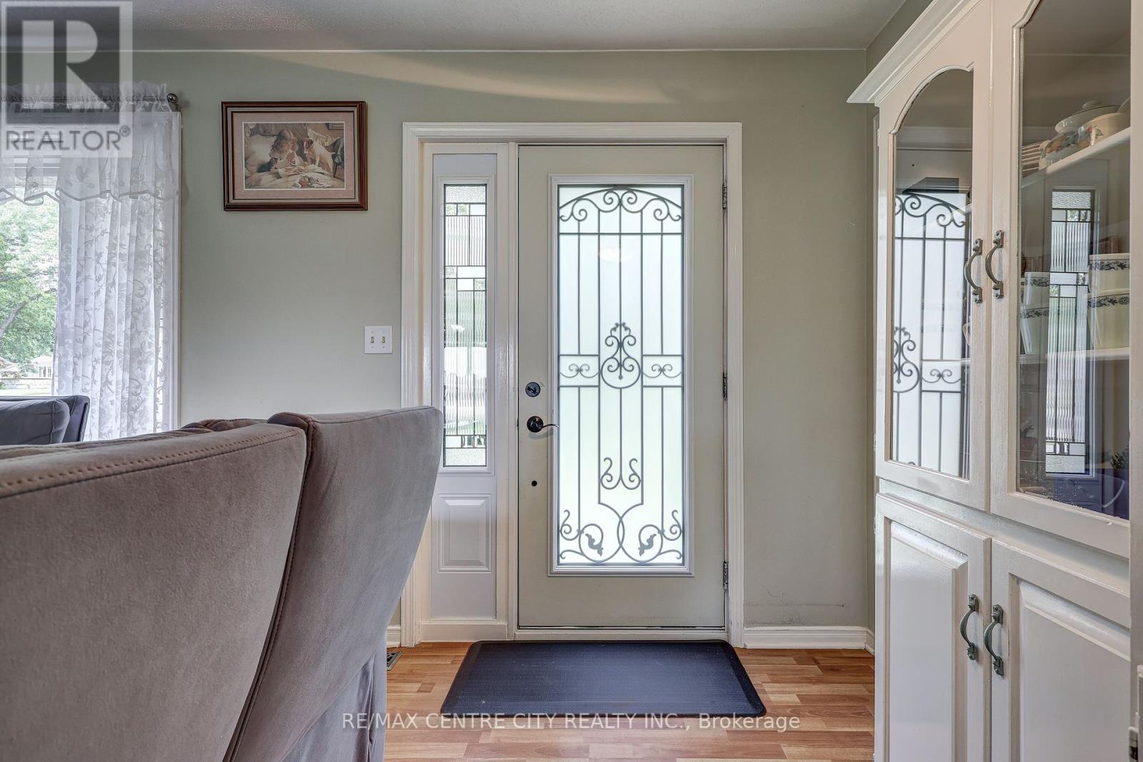 8109 Sandytown Road, Bayham, Ontario  N0J 1Y0 - Photo 4 - X12425418