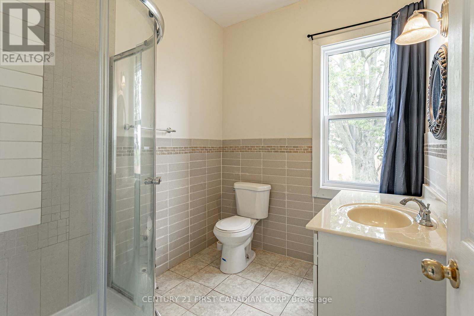 50917 Yorke Line, Malahide, Ontario  N0L 1B0 - Photo 13 - X12425435