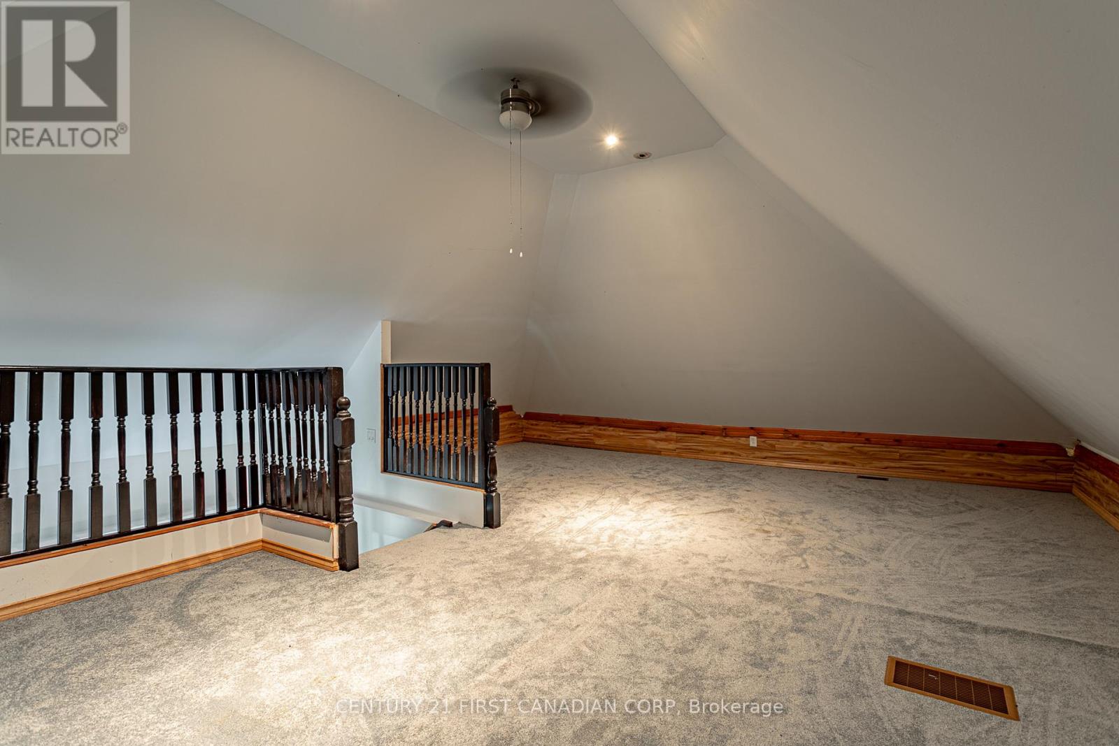 50917 Yorke Line, Malahide, Ontario  N0L 1B0 - Photo 19 - X12425435