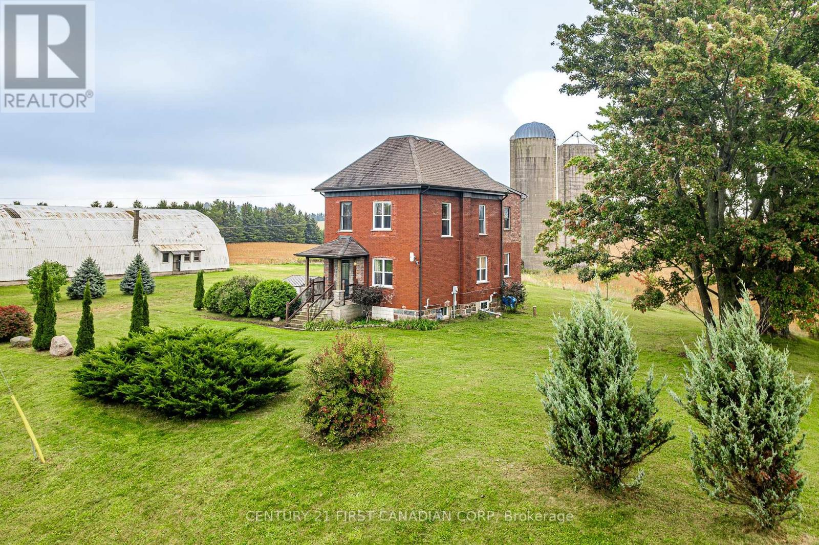 50917 Yorke Line, Malahide, Ontario  N0L 1B0 - Photo 4 - X12425435