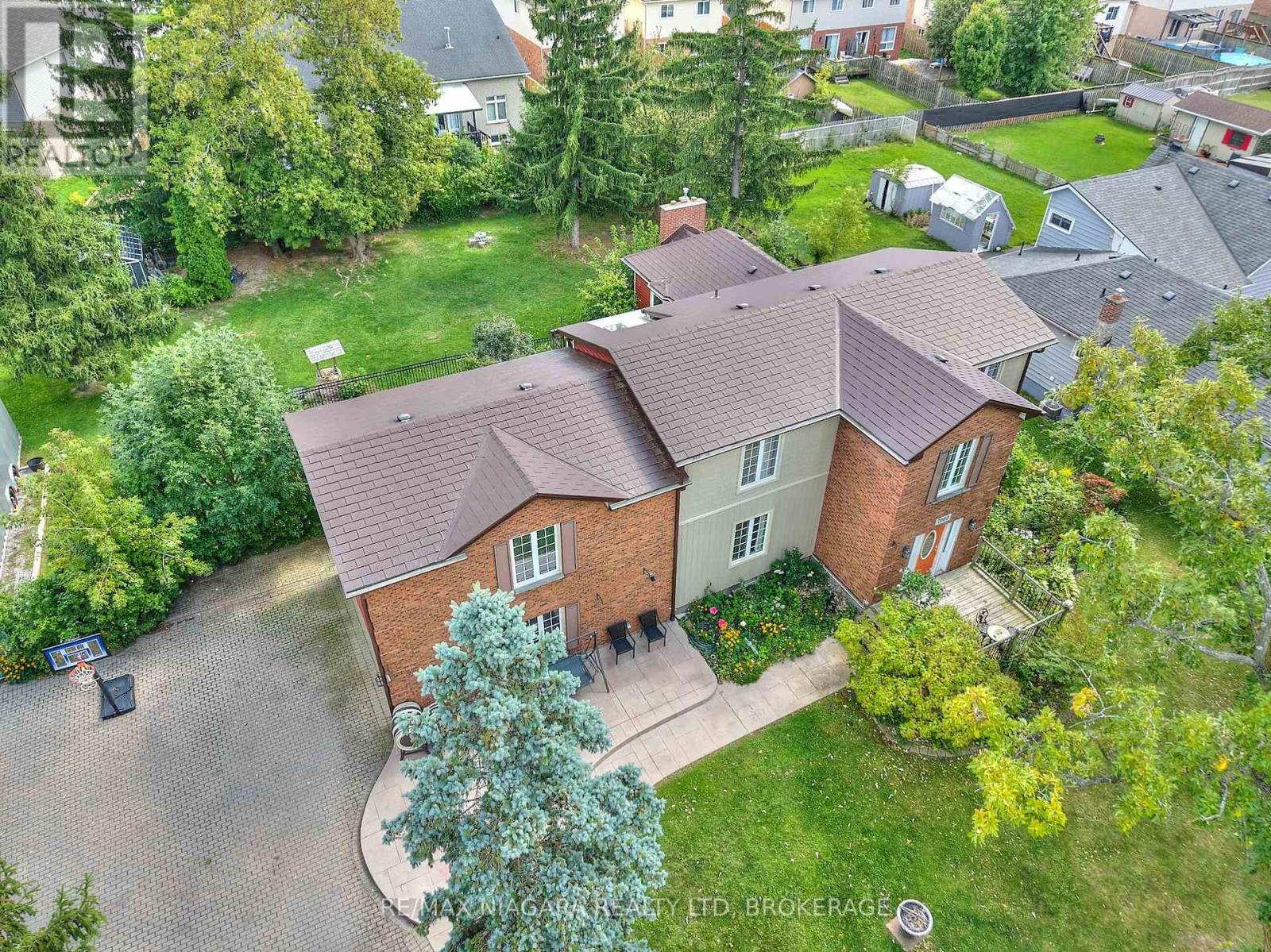 7060 Garner Road, Niagara Falls, Ontario  L2E 6S4 - Photo 1 - X12397930