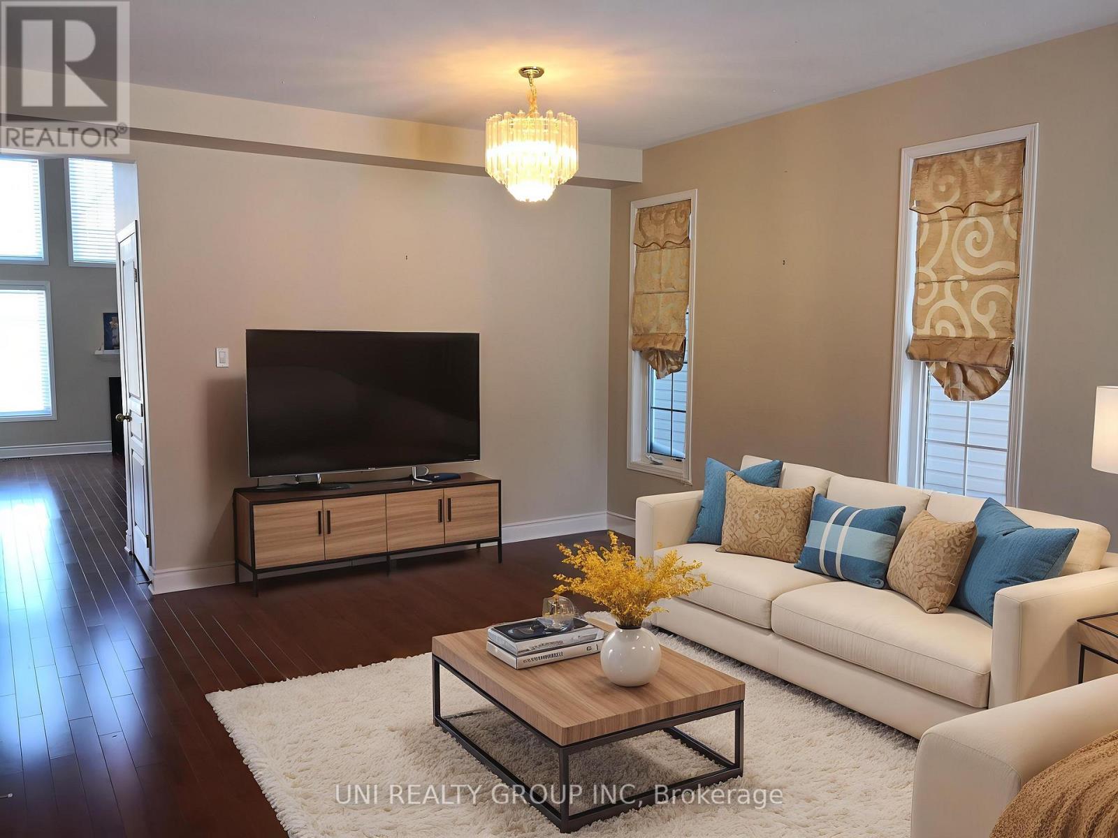 105 Cheyenne Way, Ottawa, Ontario  K2J 0E8 - Photo 3 - X12425446