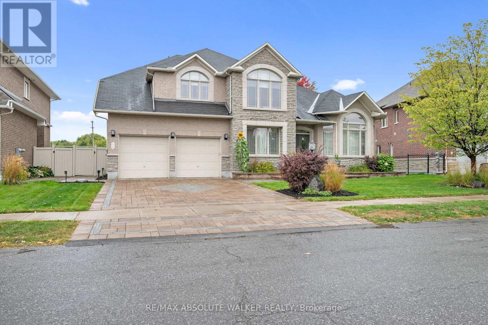 11 TRADEWINDS DRIVE, Ottawa, Ontario