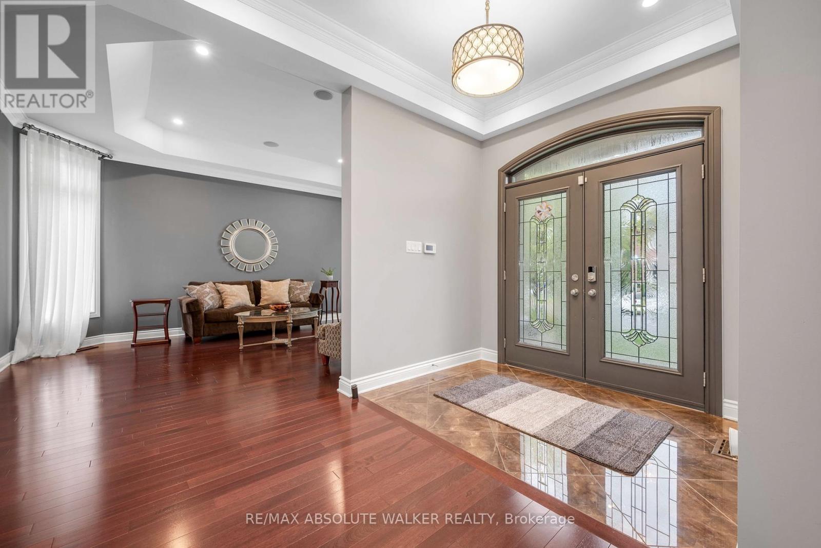 11 Tradewinds Drive, Ottawa, Ontario  K2G 6Y4 - Photo 4 - X12425451