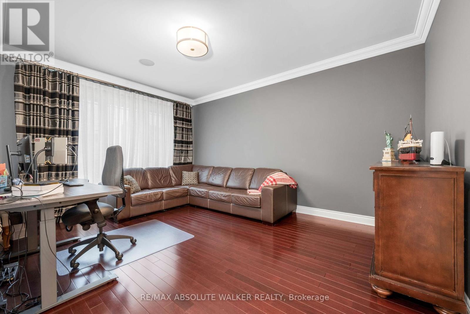 11 Tradewinds Drive, Ottawa, Ontario  K2G 6Y4 - Photo 7 - X12425451