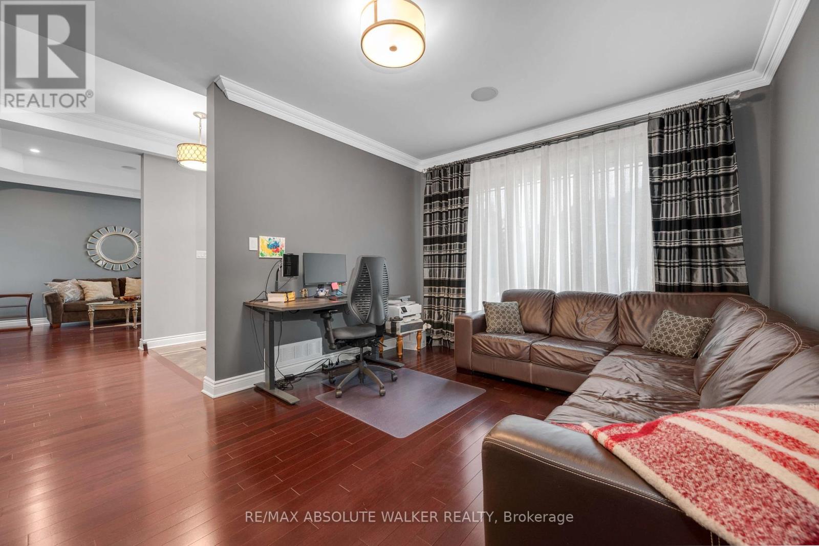 11 Tradewinds Drive, Ottawa, Ontario  K2G 6Y4 - Photo 8 - X12425451
