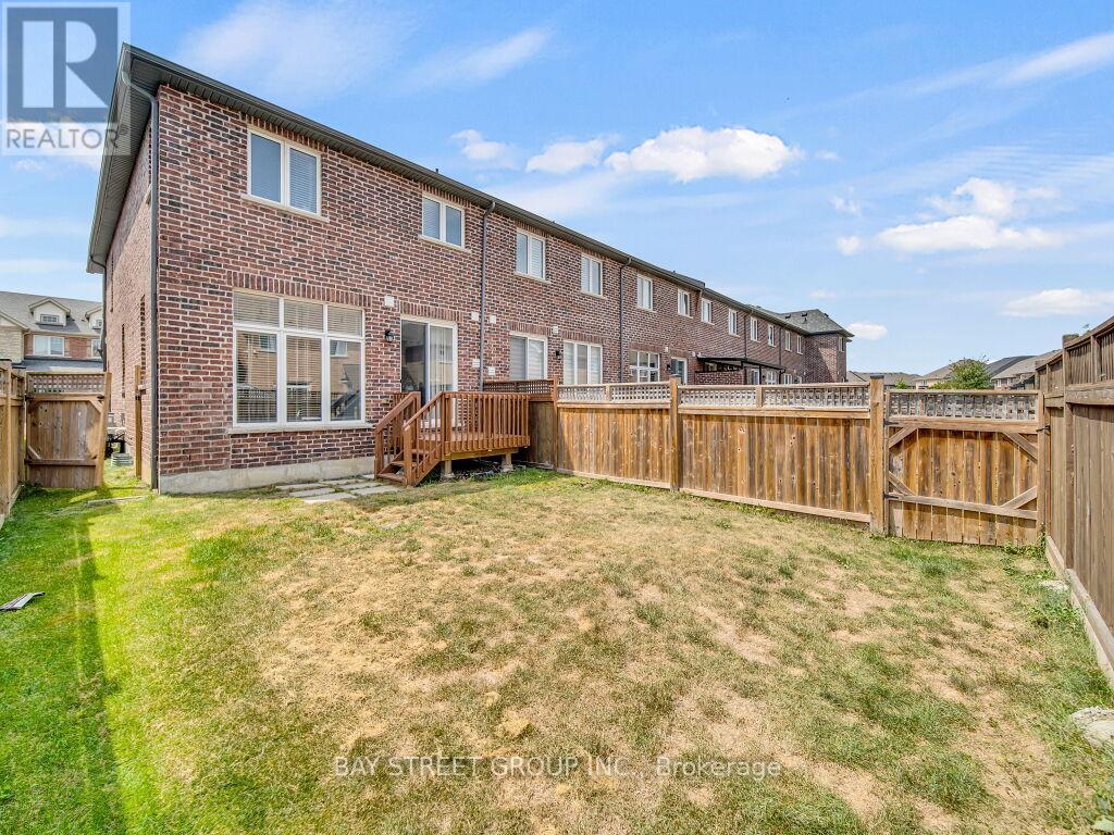 92 Abigail Crescent, Caledon, Ontario  L7C 4C7 - Photo 44 - W12425408